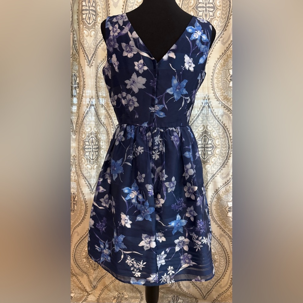 Danny & Nicole Navy Blue Floral Fit & Flare Dress Petite 6P Wedding Guest - Picture 4 of 7